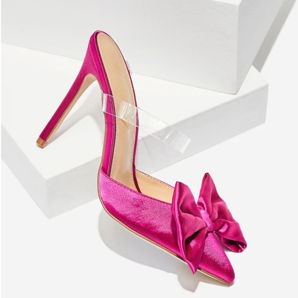 Sashi Slip On Pump - Picture 1 of 8